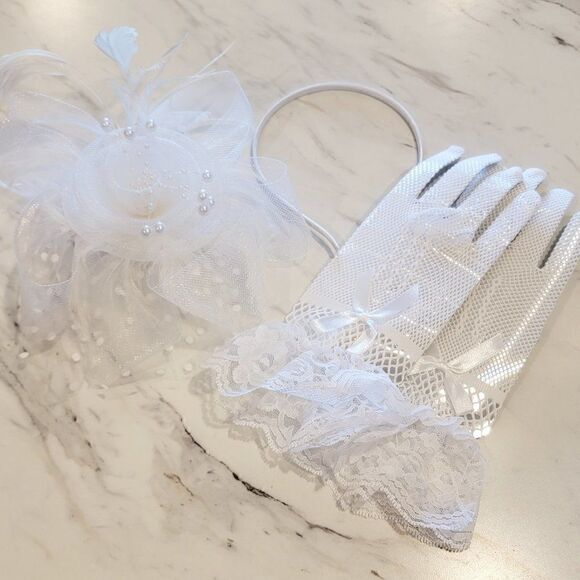 Pearl and Polka Dot Fascinator Wedding Veil With Matching Gloves For Weddings or - Picture 3 of 7